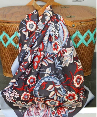 Lady Luck Wild Rag