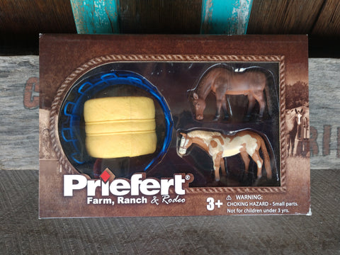 Priefert Round Bale Feeder Play Set